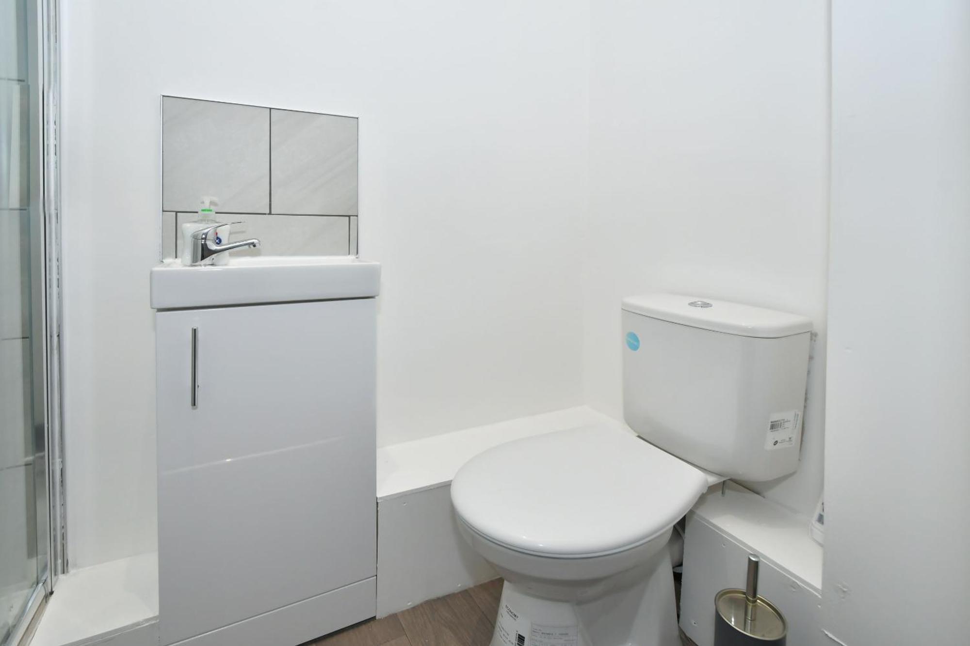 Townhouse @ 24 Brunswick Place Stoke Etruria ภายนอก รูปภาพ
