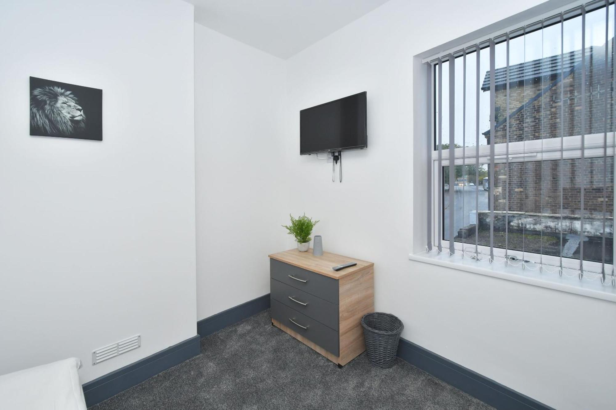 Townhouse @ 24 Brunswick Place Stoke Etruria ภายนอก รูปภาพ