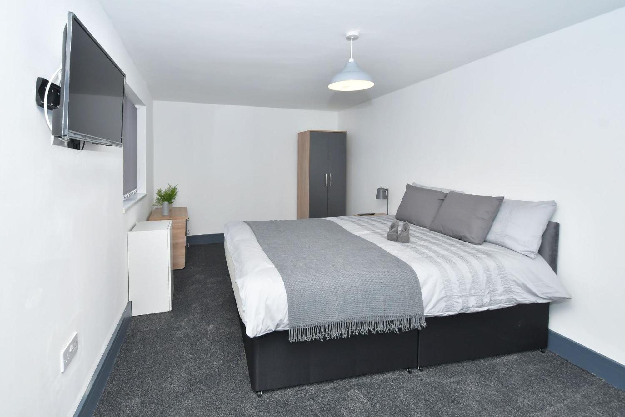 Townhouse @ 24 Brunswick Place Stoke Etruria ภายนอก รูปภาพ
